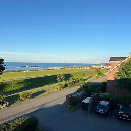 Happy Ocean View *